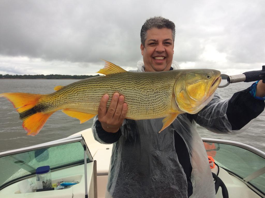 Fotos da pesca esportiva em Paso De La Patria na Argentina